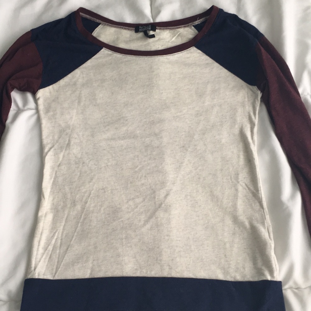 Long sleeves.